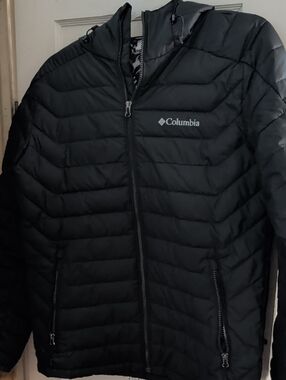 Columbia Men's Black Hooded Quilted Puffer Jacket